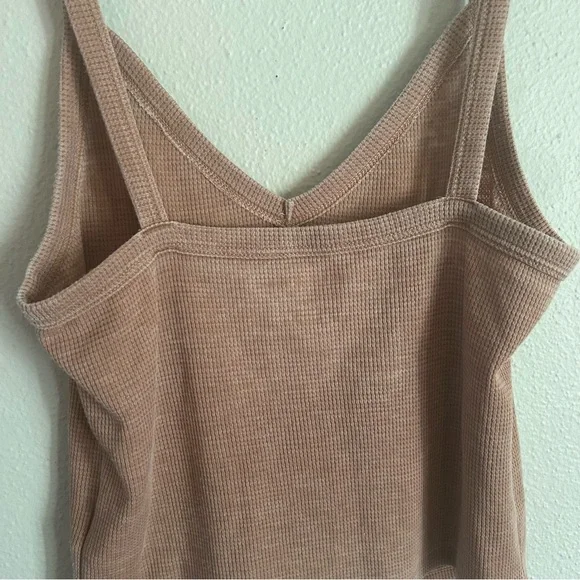 American Eagle Tan Crop Tank Top - Picture 4 of 4